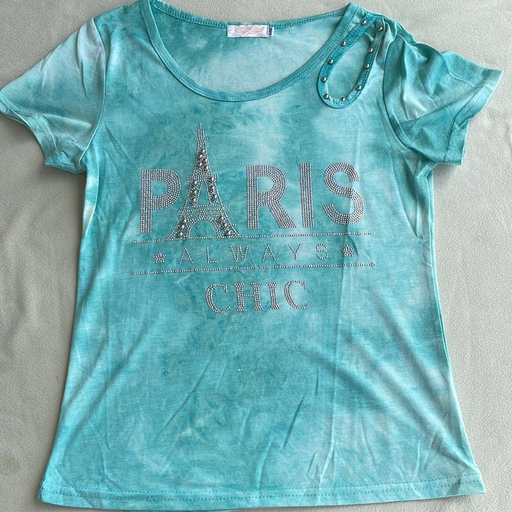 T-shirt size s